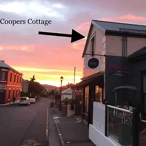  Apartment Coopers Battery Point Australia