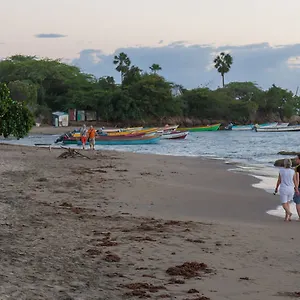 ** Hotel Golden Sands Jamaica